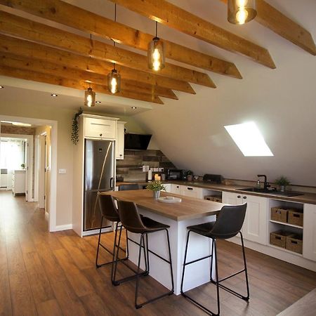 Connemara Luxury Apartment Kinvara Eksteriør billede